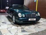 Mercedes-Benz E 230 1997 года за 3 200 000 тг. в Алматы – фото 2