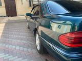 Mercedes-Benz E 230 1997 года за 3 200 000 тг. в Алматы – фото 4
