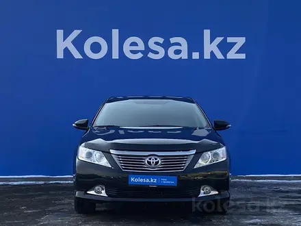 Toyota Camry 2014 года за 11 110 000 тг. в Алматы – фото 2