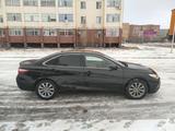 Toyota Camry 2015 года за 9 800 000 тг. в Актобе – фото 4