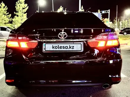 Toyota Camry 2017 года за 14 000 000 тг. в Астана – фото 9