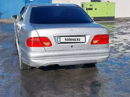 Mercedes-Benz E 230 1997 годаүшін2 750 000 тг. в Экибастуз – фото 8