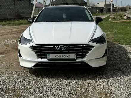 Hyundai Sonata 2021 года за 14 800 000 тг. в Шымкент – фото 2