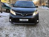 Toyota Sienna 2011 года за 11 900 000 тг. в Караганда