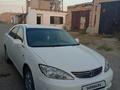 Toyota Camry 2005 годаfor3 500 000 тг. в Актобе – фото 2