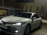 Toyota Camry 2019 года за 14 300 000 тг. в Алматы – фото 5