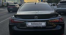 Lexus ES 300h 2022 года за 21 500 000 тг. в Астана – фото 5