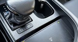 Lexus ES 300h 2022 года за 21 500 000 тг. в Астана – фото 2