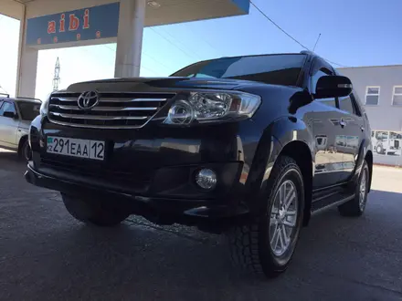 Без водителя Toyota Fortuner 2012 г. В. в Актау – фото 4