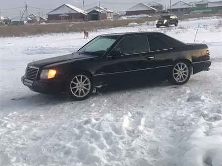 Mercedes-Benz E 220 1993 года за 1 800 000 тг. в Астана