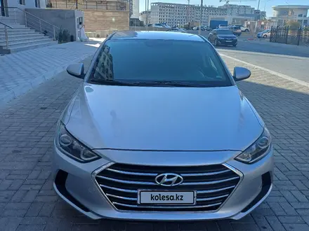 Hyundai Elantra 2018 года за 5 700 000 тг. в Актау