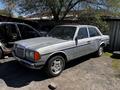 Mercedes-Benz E 230 1982 года за 600 000 тг. в Талдыкорган – фото 2