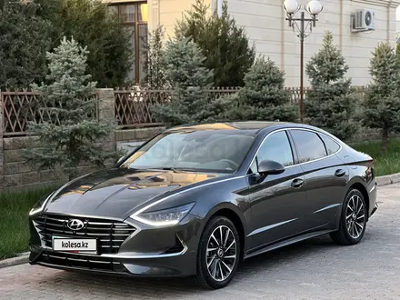 Hyundai Sonata 2023 года за 15 150 000 тг. в Шымкент