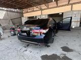 Toyota Camry 2021 года за 12 500 000 тг. в Шымкент