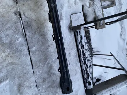 Усилитель бампера задний за 30 000 тг. в Павлодар