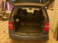 Volkswagen Touran 2003 года за 2 700 000 тг. в Кокшетау – фото 23