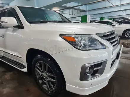 Lexus LX 570 2014 года за 31 000 000 тг. в Астана