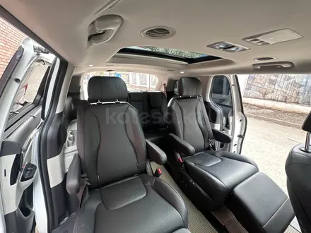 Kia Carnival 2022 года за 19 500 000 тг. в Астана – фото 23