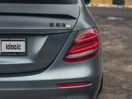 Mercedes-Benz E 63 AMG 2017 года за 45 000 000 тг. в Алматы – фото 27