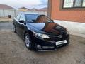 Toyota Camry 2013 года за 7 550 000 тг. в Актобе – фото 2