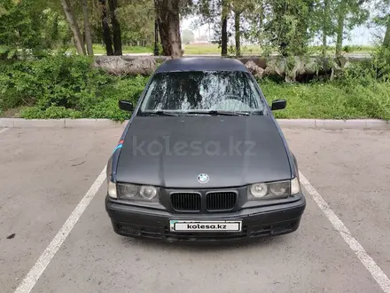BMW 316 1995 года за 1 800 000 тг. в Алматы – фото 9