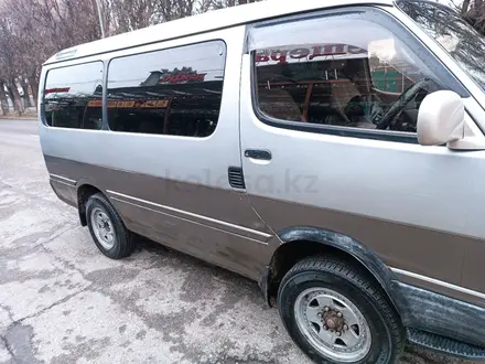 Toyota Hiace 1995 года за 2 000 000 тг. в Алматы – фото 2