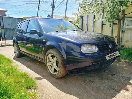 Volkswagen Golf 2000 года за 2 000 000 тг. в Астана – фото 2