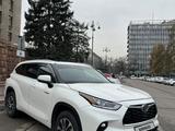 Toyota Highlander 2021 года за 23 900 000 тг. в Алматы – фото 4