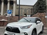 Toyota Highlander 2021 года за 23 900 000 тг. в Алматы