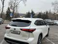 Toyota Highlander 2021 года за 22 500 000 тг. в Алматы – фото 6