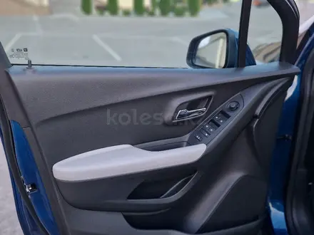 Chevrolet Tracker 2020 года за 6 300 000 тг. в Алматы – фото 14