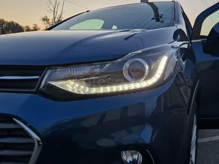 Chevrolet Tracker 2020 года за 6 300 000 тг. в Алматы – фото 24
