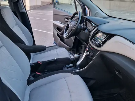 Chevrolet Tracker 2020 года за 6 300 000 тг. в Алматы – фото 25
