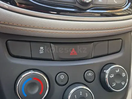 Chevrolet Tracker 2020 года за 6 300 000 тг. в Алматы – фото 30