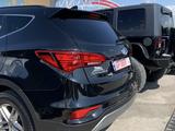 Hyundai Santa Fe 2017 года за 7 000 000 тг. в Актобе – фото 2