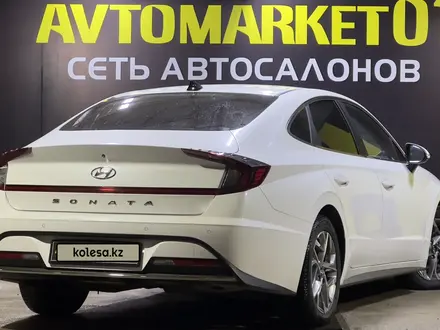 Hyundai Sonata 2021 года за 11 750 000 тг. в Астана – фото 5