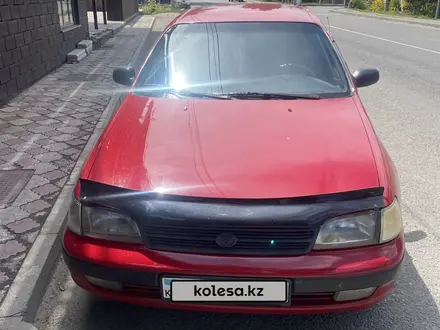 Toyota Carina E 1996 года за 1 450 000 тг. в Талдыкорган – фото 2