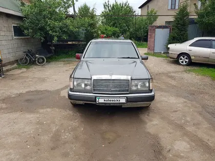 Mercedes-Benz E 230 1992 года за 1 300 000 тг. в Алматы – фото 6
