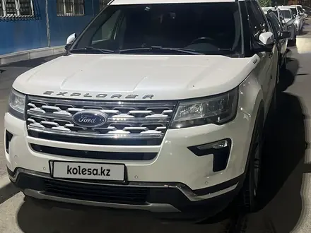 Ford Explorer 2018 года за 13 500 000 тг. в Алматы – фото 2