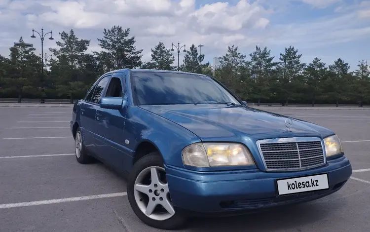 Mercedes-Benz C 200 1997 года за 2 900 000 тг. в Астана