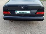 Mercedes-Benz E 200 1990 года за 1 700 000 тг. в Петропавловск – фото 3