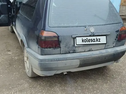 Volkswagen Golf 1996 года за 1 000 000 тг. в Актобе – фото 4