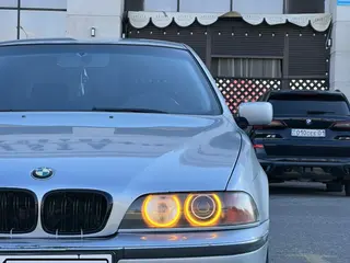 BMW 525