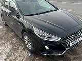 Hyundai Sonata 2017 годаүшін7 300 000 тг. в Астана – фото 2