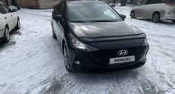 Hyundai Accent 2022 года за 8 400 000 тг. в Усть-Каменогорск – фото 2