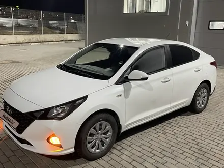 Hyundai Accent 2020 года за 7 300 000 тг. в Астана – фото 3