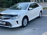 Toyota Camry 2016 года за 11 500 000 тг. в Тараз – фото 2