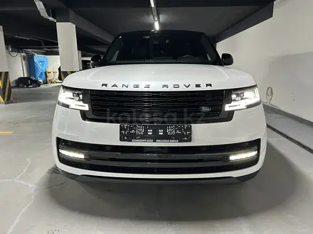 Land Rover Range Rover 2024 года за 125 700 000 тг. в Алматы – фото 3