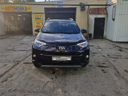 Toyota RAV4 2018 года за 14 500 000 тг. в Костанай