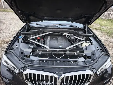 BMW X5 2019 года за 25 900 000 тг. в Караганда – фото 45